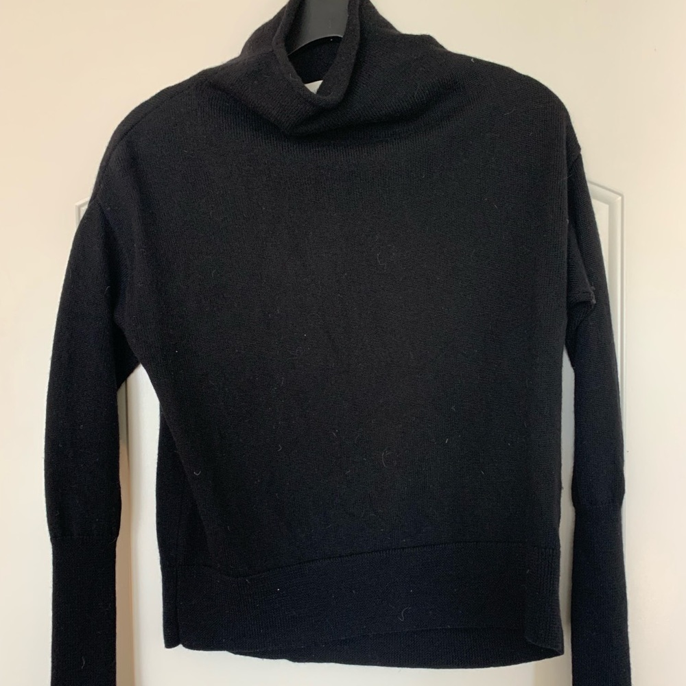 Wilfred sweater